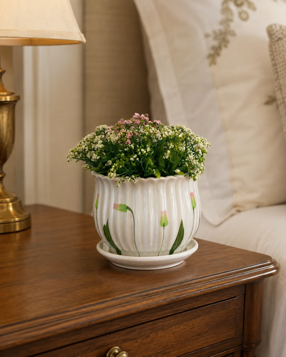 Arranjo de Flores Brancas e Rosadas em Vaso Floral Casa Feliz 2